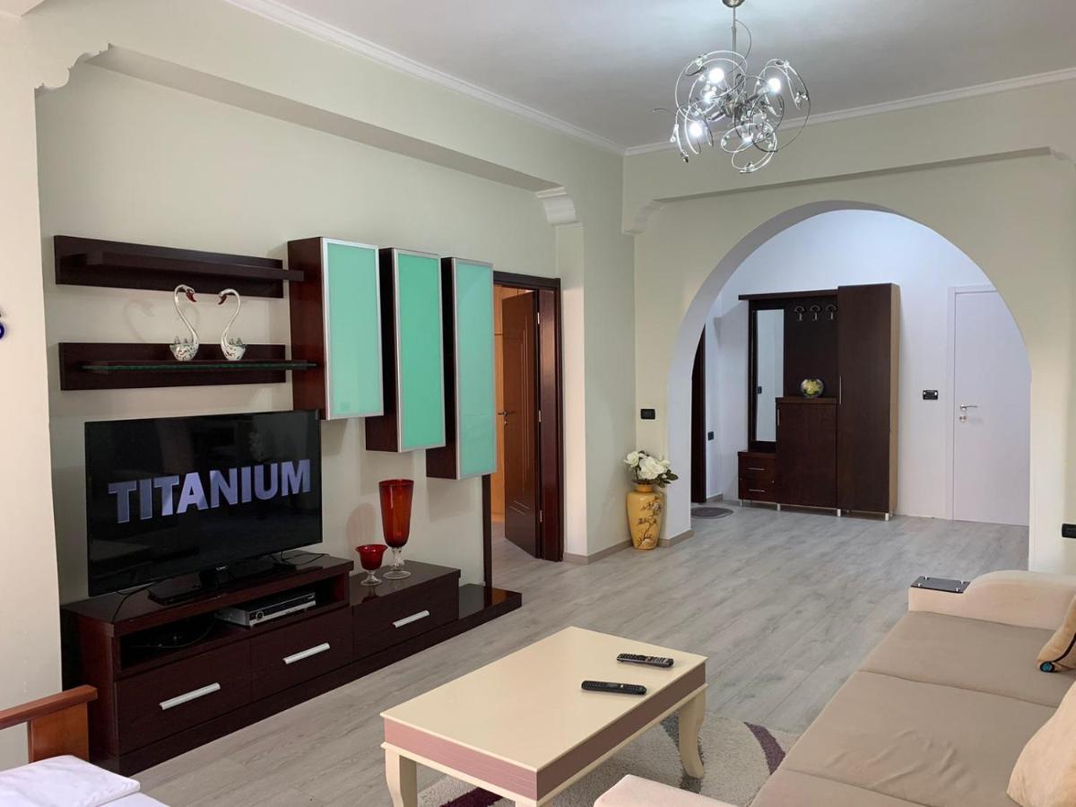 Dadaj Apartments Sarande Exterior photo