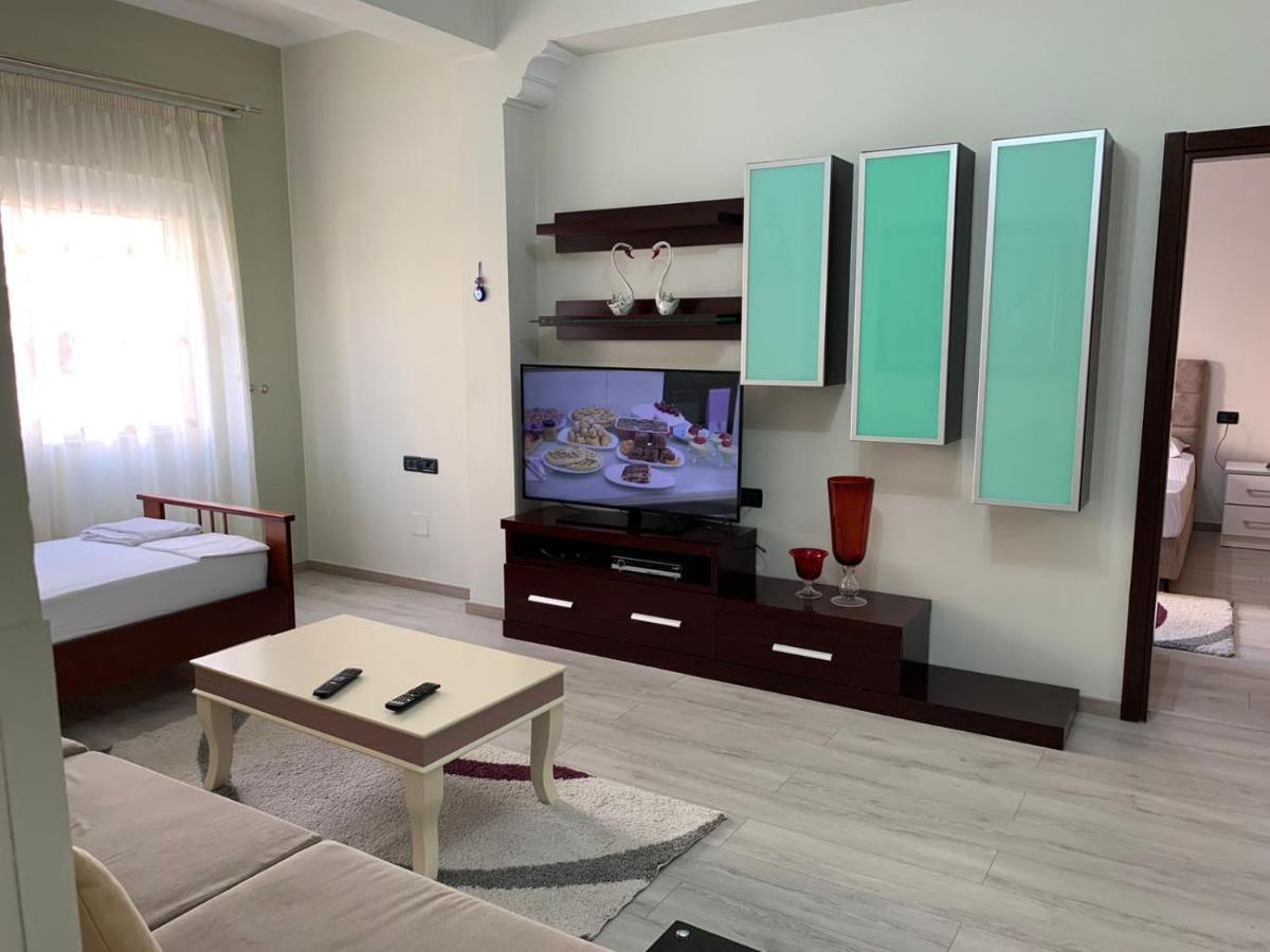 Dadaj Apartments Sarande Exterior photo