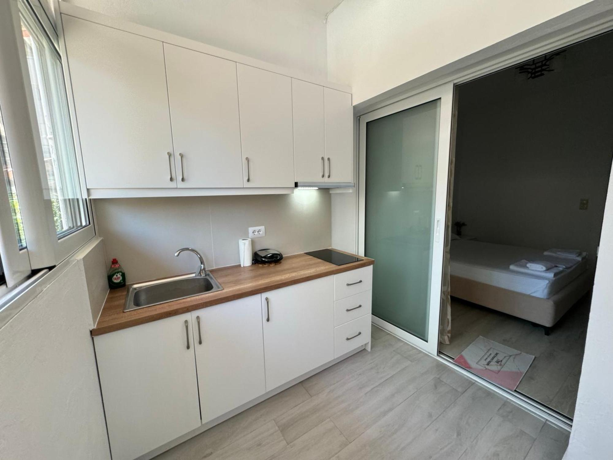 Dadaj Apartments Sarande Exterior photo
