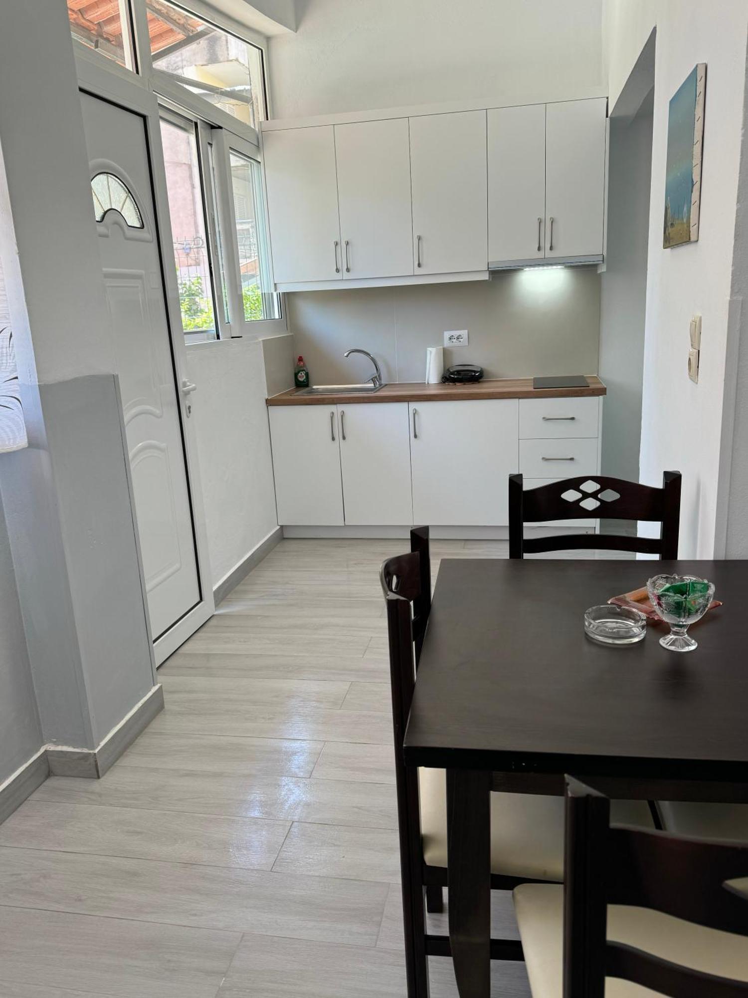 Dadaj Apartments Sarande Exterior photo