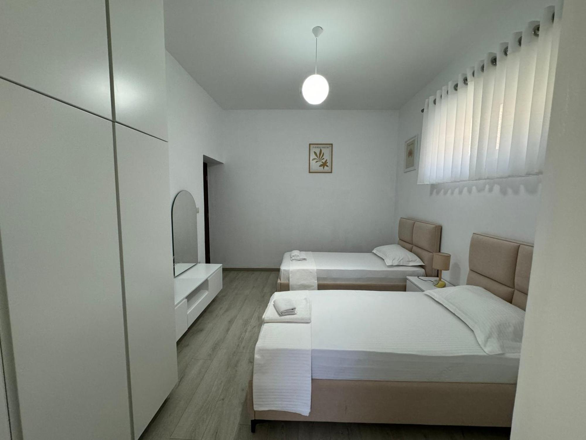Dadaj Apartments Sarande Exterior photo