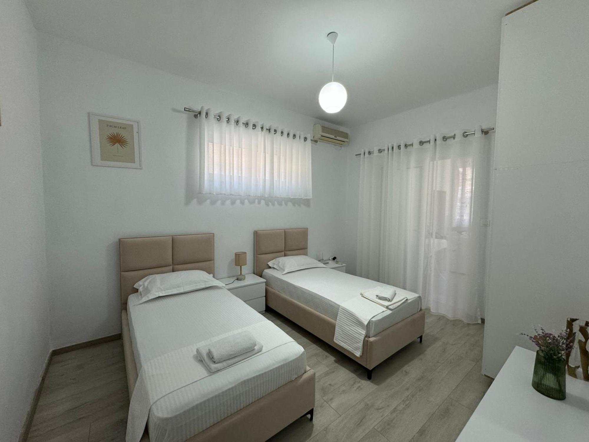 Dadaj Apartments Sarande Exterior photo