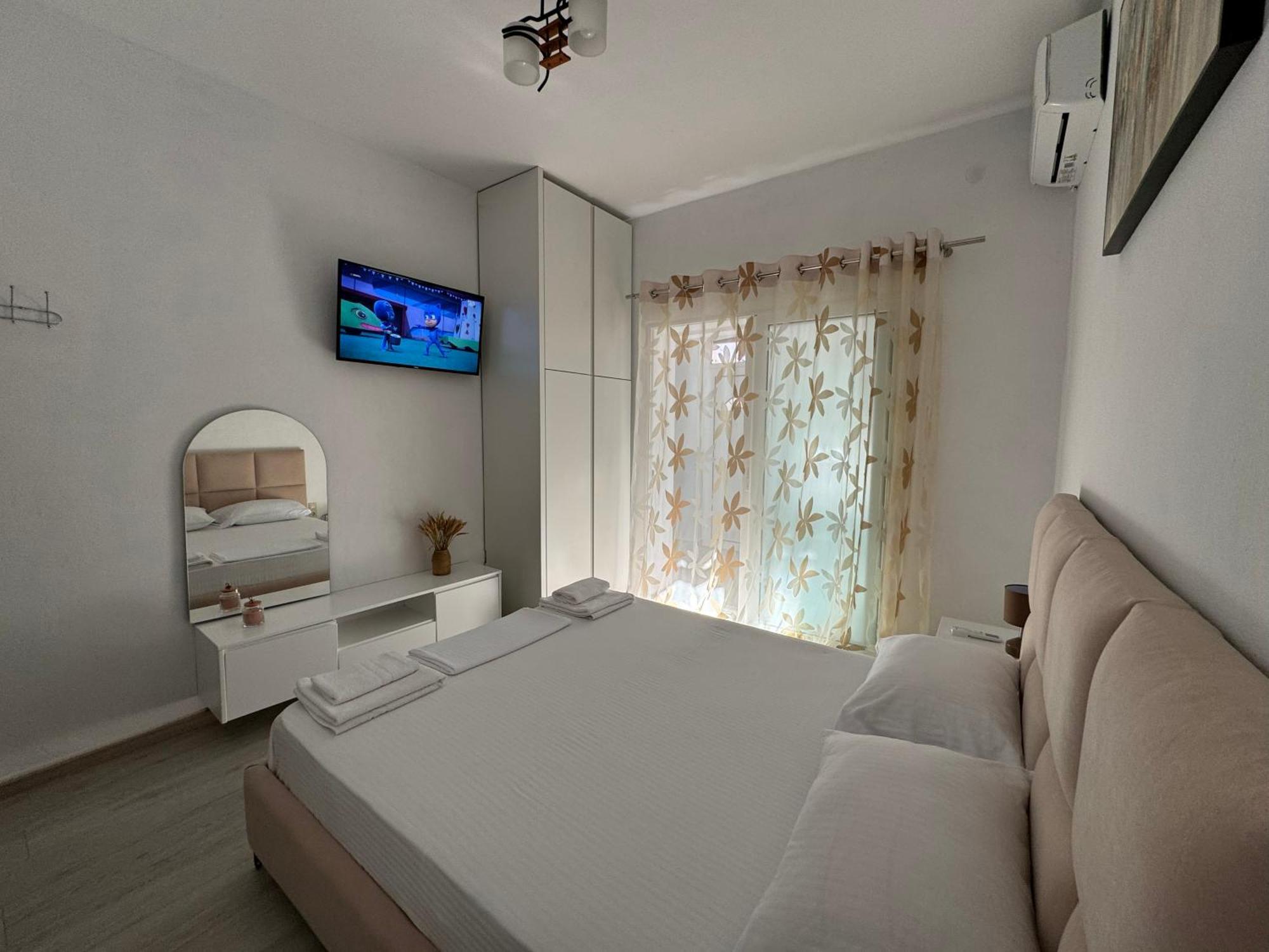 Dadaj Apartments Sarande Exterior photo