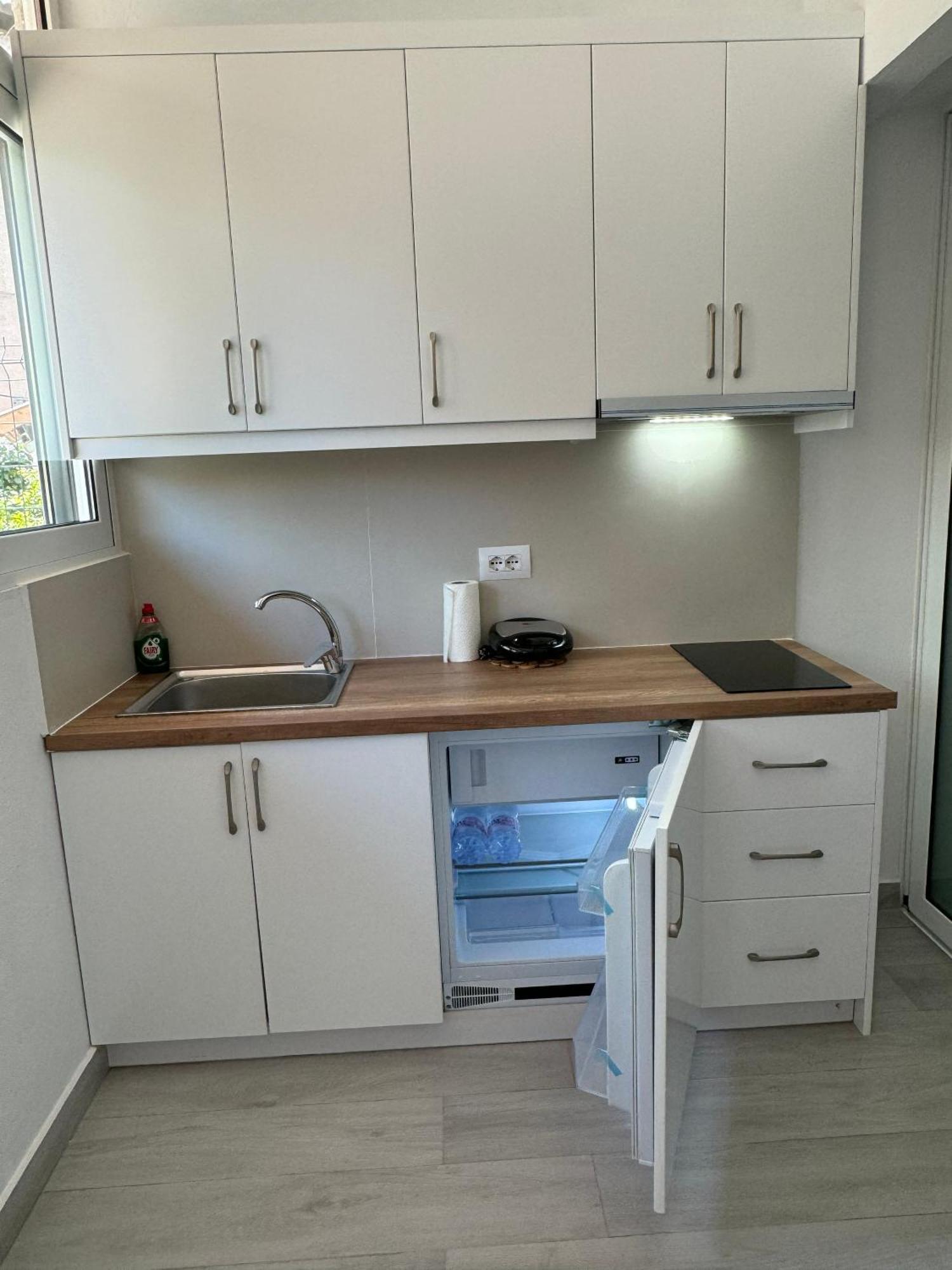 Dadaj Apartments Sarande Exterior photo